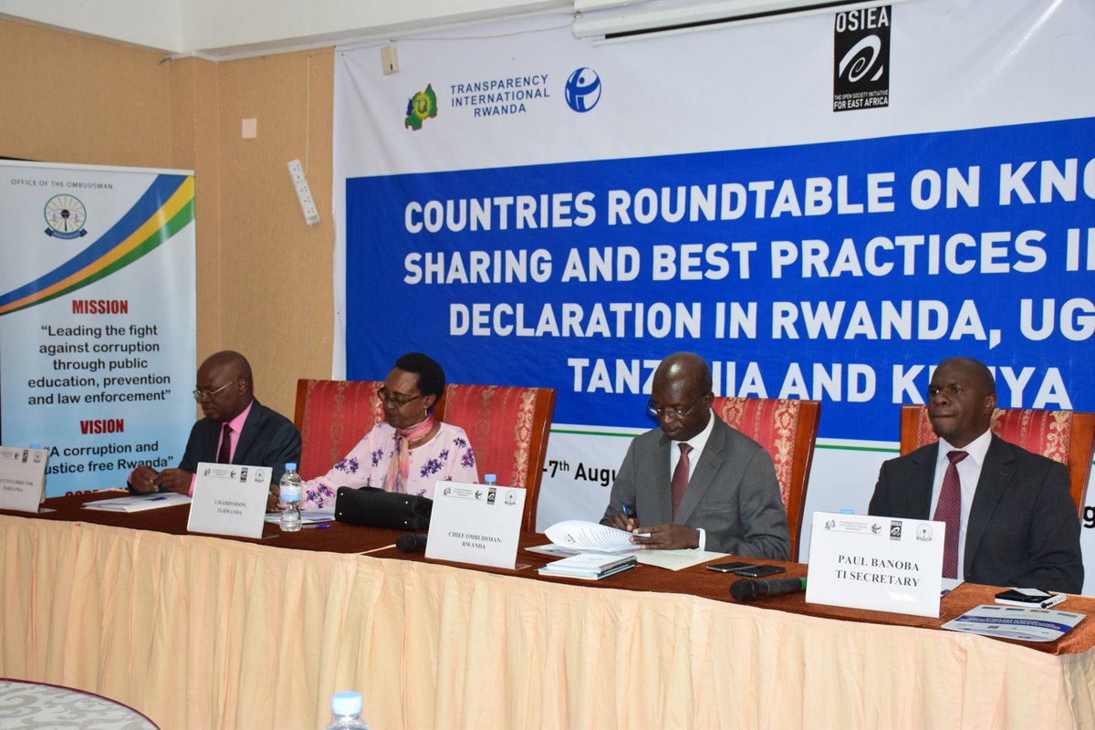 EaaacaA's tweet photo. Anti corruption Agencies and Transparency International chapters from East Africa ( Kenya, Tanzania, Uganda and Rwanda) are gathering in #Kigali for two days roundtable meeting discussing assets declaration for harmonised EAC Assets declaration protocol https://t.co/cLjZliEyvd