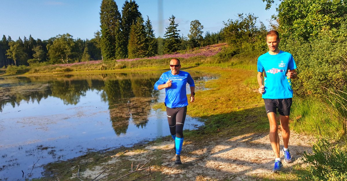 GerritVoortman's tweet photo. Vanochtend samen met @jmvangoor een 10 km duurloopje over de Oldemeijer gelopen. Al kletsend is het dan zo weer gedaan. Bedankt Martijn dit is weer een mooi begin van de dag.
#Imoveme 
#asicsfrontrunnernl https://t.co/CxG1jHLH2X