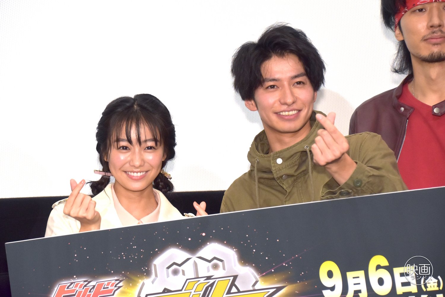 映画ランド A Twitter グリス短編 ドルヲタ推しと付き合うってよ 武田航平が高田夏帆の告白に 初めて いただきました Takeda Mg Kahotakada 仮面ライダーグリス 武田航平 高田夏帆 栄信 芹澤興人 吉村卓也 越智友己 水上剣星 赤楚衛二 フォト