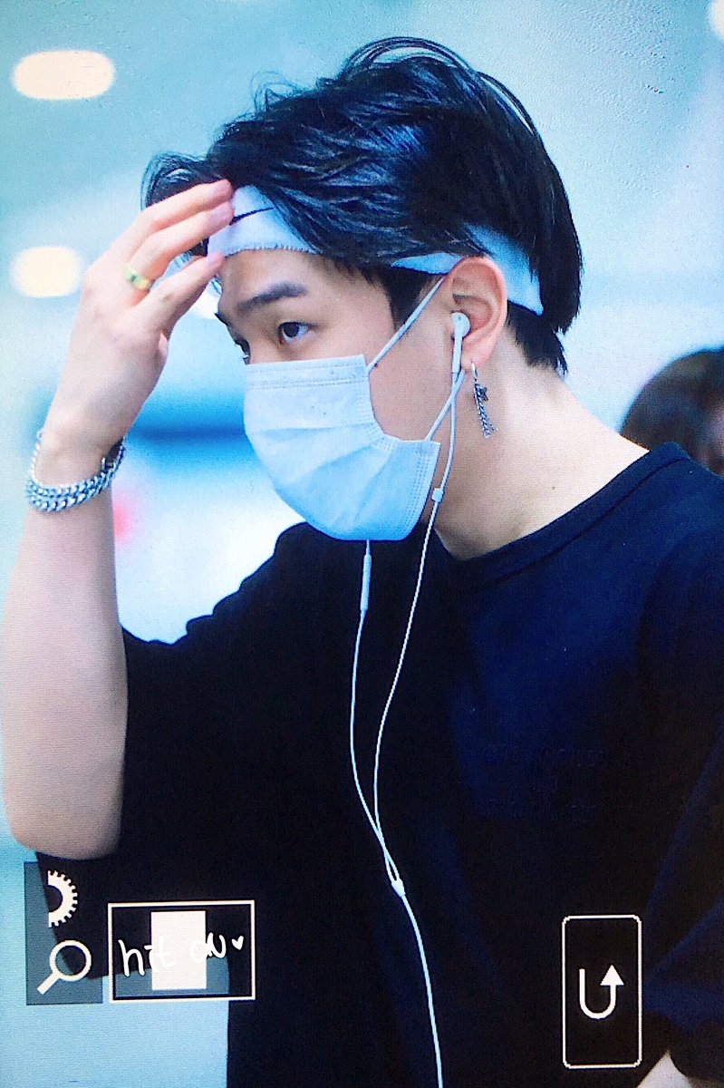hiton970103's tweet photo. 190820인천
안전 도착✈️

#아이콘 #ikon #동혁 #김동혁 #donghyuk #ドンヒョク 
@D_dong_ii https://t.co/pG24iRWCdF