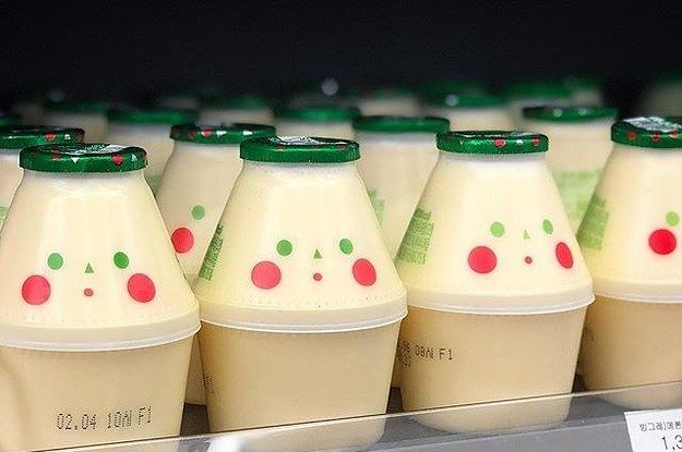 Корейское молоко в коробке. Банановое молочко корея. Бабановое молоко корей. Корейское банановое молоко. Корейское молочко.