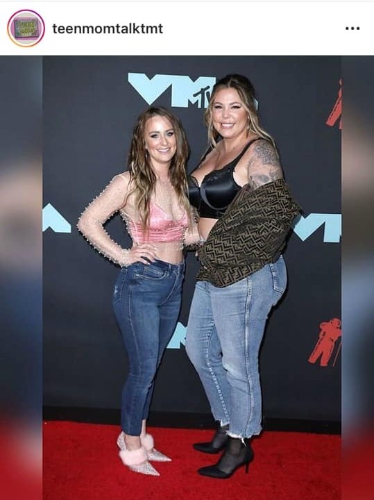 SucksHannah's tweet photo. If you ever need to know #WhatNotToWear just take a look at these two. 

#TeenMomOG #TeenMom2 https://t.co/IcZbwK3neU