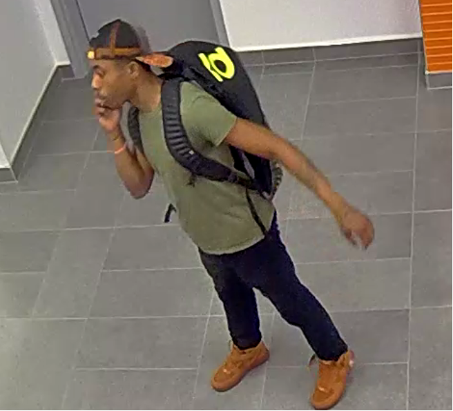 SHSUPD's tweet photo. The SHSU Police Department is requesting assistance locating the individual pictured below. If you have any information regarding the identity of this person, please contact the SHSU Police Department at 936-294-1800 or Detective C. Brown at 936-294-4543. https://t.co/jolUIcvQI6