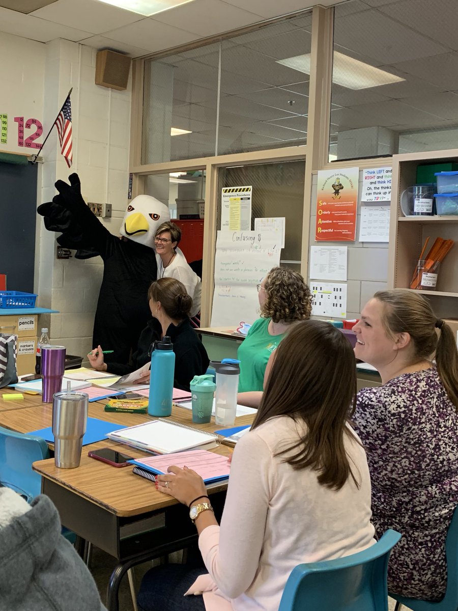 RHLeeESGrade4's tweet photo. We got a visit from Eddie the Eagle during Literacy Planning. #heyeddie @RHLeeESAACPS #wearebettertogether #AACPSBack2AWESOME #aacpsrockinit #eaglessoar https://t.co/JvMlMVTHNZ