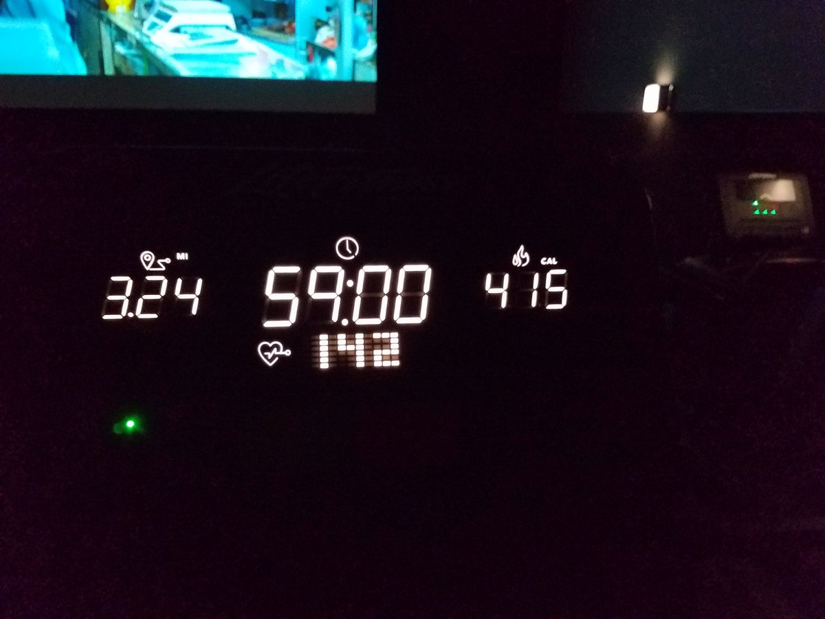 Krazy_Cat_Katy's tweet photo. An hour yesterday and 45 minutes today on the elliptical. 😀

#amexercising 
#thisweek https://t.co/wwUW7fj6E7