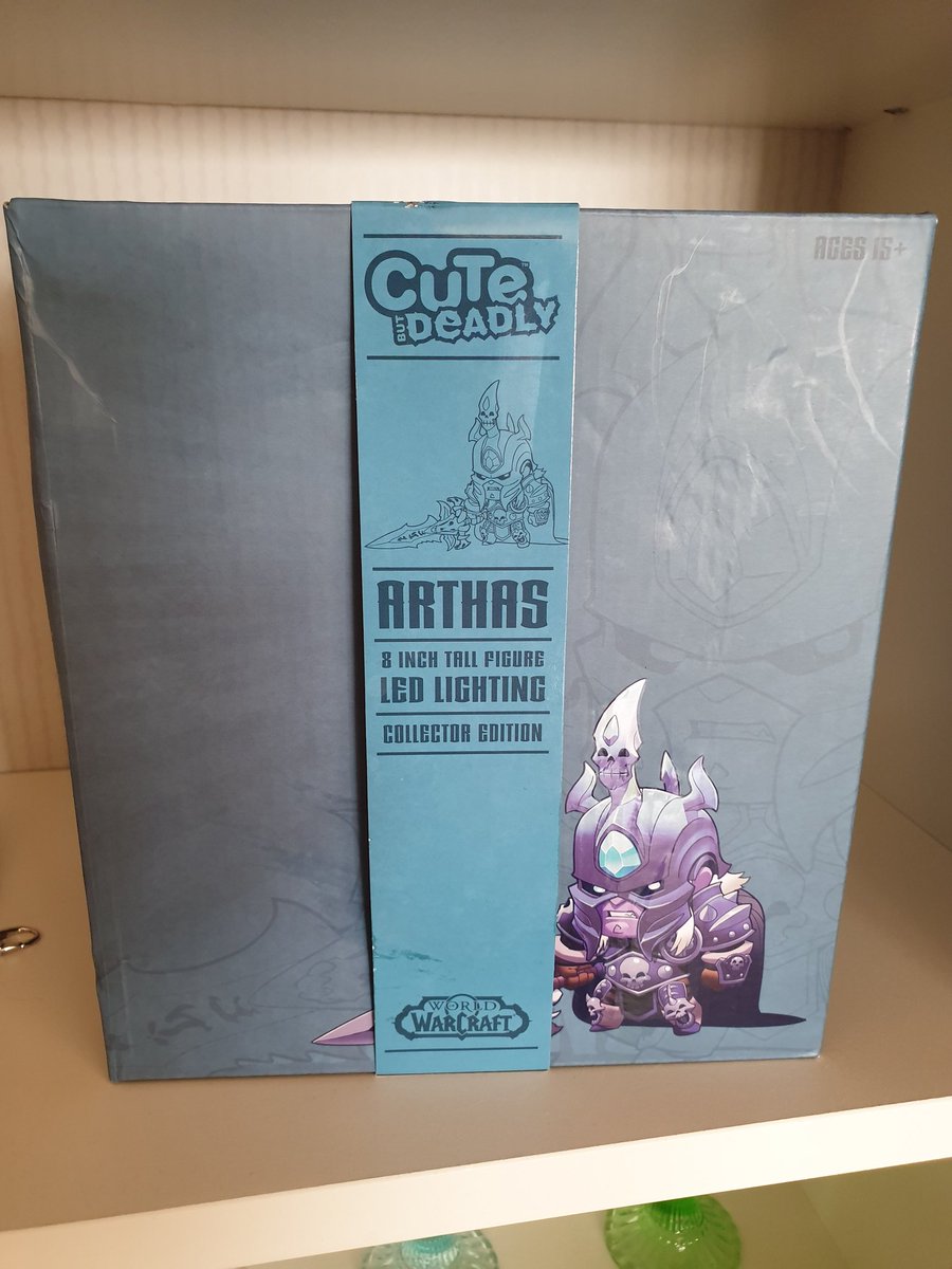Got this figure for working at gamescom, but cannot take it with me when I am moving next week.
So I am giving it away here.

Simply comment your favourite HS hero below and like the tweet, if you wish to enter.

Retweet not necessary, but appreciated.