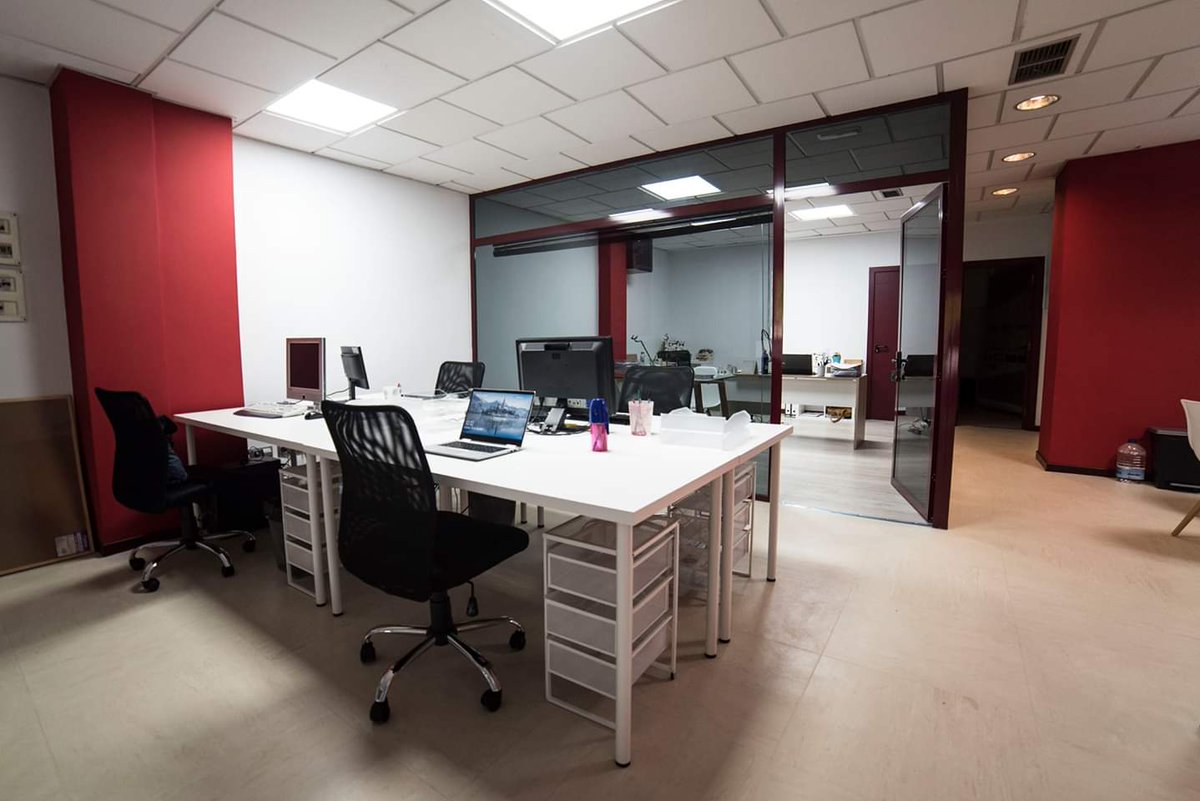 amovidavigo's tweet photo. 🤓💻Comparte oficina con nós!

Estamos no centro do #Vigo, a carón do Castro, compartimos espazo con diferentes profesionaiss e @CiesPodcast.

Un ambiente distendido, no que coñecer xente creativa e facer medrar o teu negocio! Máis info 👉  https://t.co/z1iTNx1nGO #coworking https://t.co/2rjr64Bm83