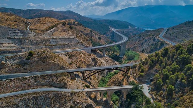 zenitdrones's tweet photo. Puente y viaductos de Ízbor (Granada). #Drones #dron #uav #fpv #dronning #dronlab #dronestagram #drone #rpas #instadrom #djiglobal #p4pro #multirotor #pilotodrone #aerial #dronelifestyle #dronepic #skylovers #photooftheday #phantom #rpa #quadcopter #neverstopexploring #djipi… https://t.co/Dzk7gTZUA1