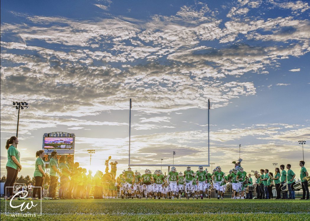 Friday Night Tigers 🏈 tweet media