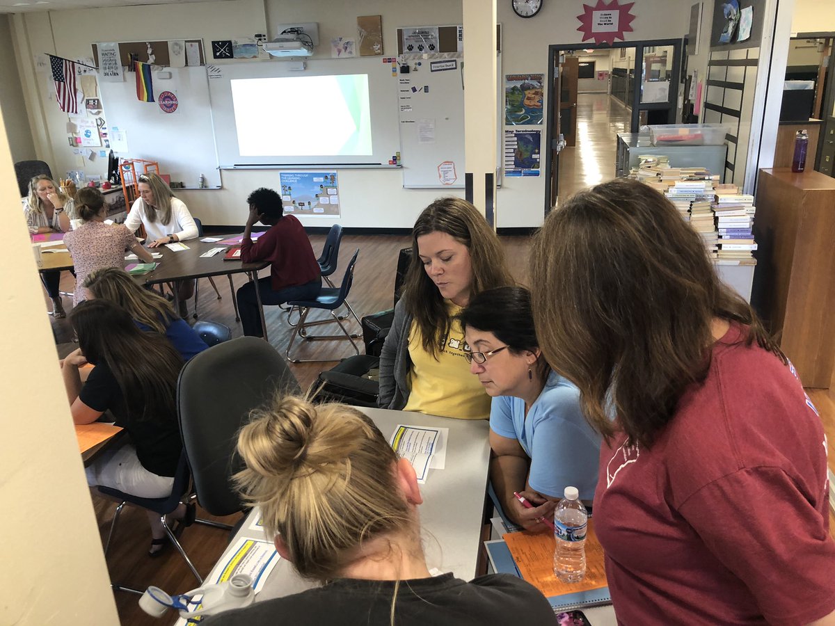 lincolnk8sonju's tweet photo. Great conversations with Grading for Learning progression. #gradingforlearning @LincolnK8School https://t.co/xdRvnSGajv