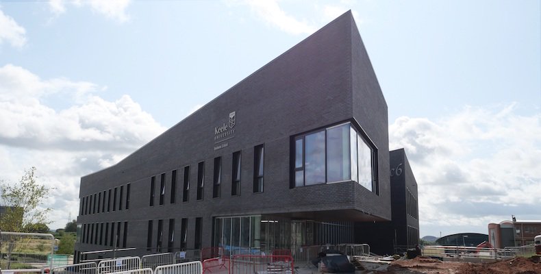 MRGPeople's tweet photo. Via University Business  Keele University unveils new Business School, find out more https://t.co/8rC3wtxWWl #Estates #Keele #HigherEducation #University https://t.co/LO3qxz9POV