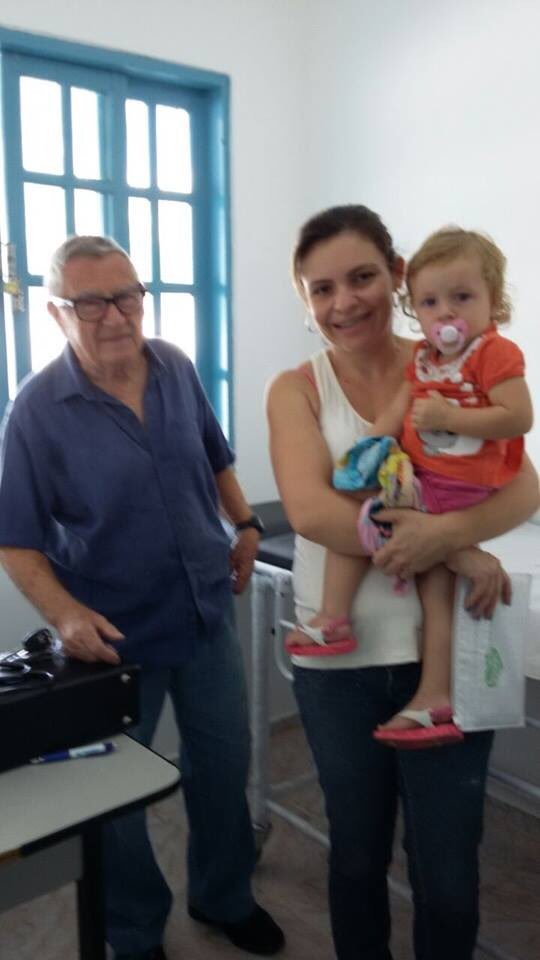 Sgarrupati's tweet photo. Questo #pediatra ha #92anni e visita gratis i bambini bisognosi, come se fossero suoi nipoti.
https://t.co/r58xACWX9w https://t.co/nVxnSo0WTm