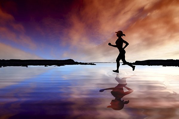#BMBarchives: "Vacation is such a fun time, but it’s very easy to fall off the fitness train. Once you fall off it’s very hard to hop back on. But if you stay in it, even a little bit, it’s easier to get back into a routine once your vacation is over." bloomingtonin.citymomsblog.com/health-and-fit…