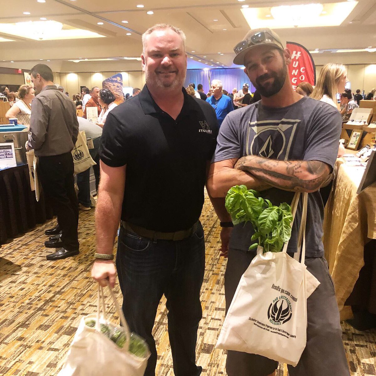 StellarTours's tweet photo. Out of the desert π΅ and into the kitchen (supplies) π¨βπ³β£
β£
We had so much fun at the AZ Good Food Expo! Met so many people and tasted some delicious products! β£
β£
#goodfoodaz #azfoodexpo #carolynsclassics β£
#iconiccocktail β£#proofbread
#sustainableintegratedfarms https://t.co/qN1iCyvy5n
