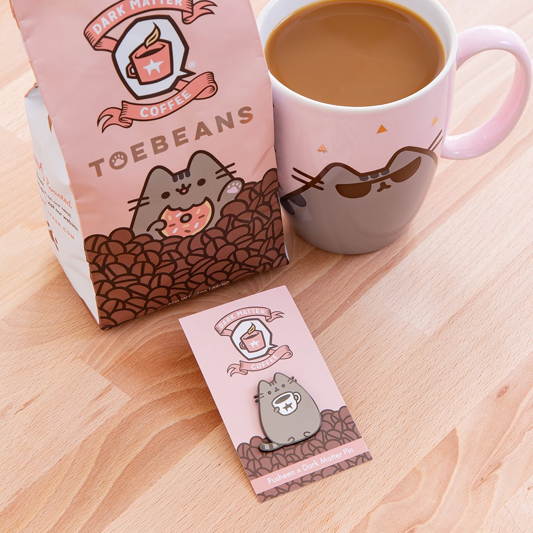 toe beans pusheen
