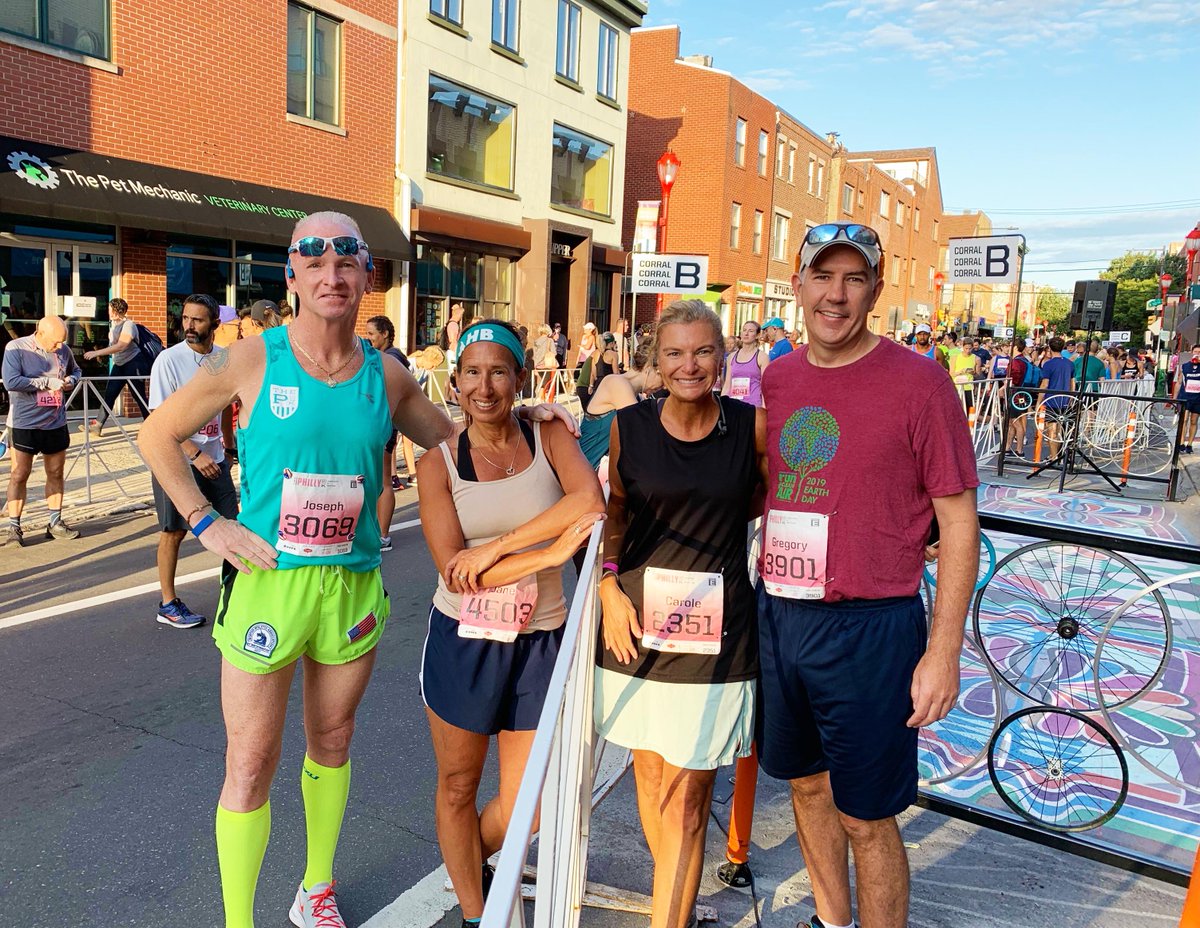 IBX's tweet photo. Our #IBXBlueStreaks couldnβt have asked for better weather as they ran in @PhillyRun. Congrats to all who participated! ππ #FearlessFit #ThePhilly10k https://t.co/b3mQHP6v4L