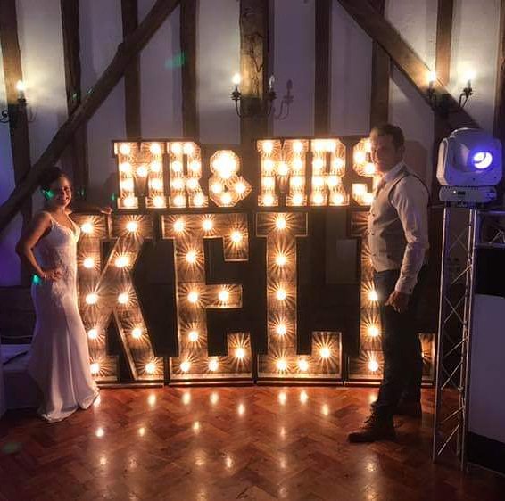 KmsWeddingHire's tweet photo. #Thankyou to @djjimmylee for this lovely #photo of #rustic #lights at @crondonpark #mrandmrs topper
#wedding2019 #wedding2020 #2020bride #2019bride #barnweddings #rusticlights #vintagewedding #vintage #loveletters #barnwedding #rusticwedding #weddingparty #weddingstyle #letters https://t.co/Q0TVKBXM1v