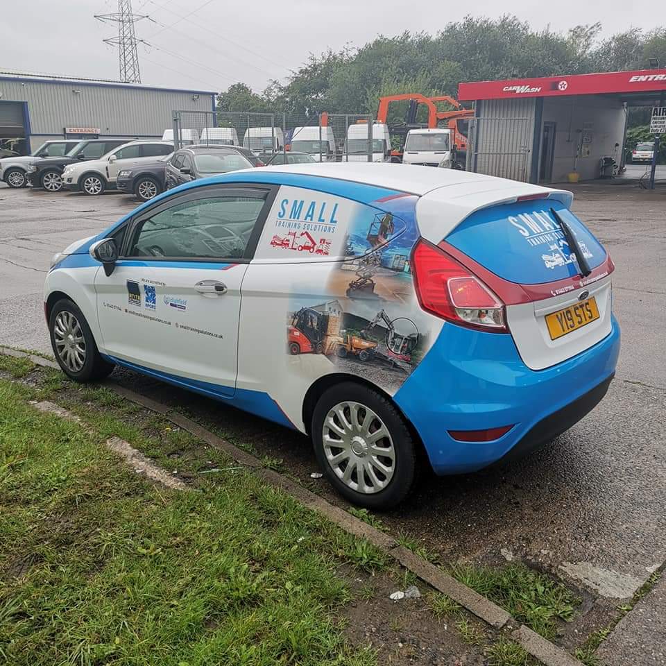 SmallTraining1's tweet photo. @DandSSignsLtd here it is, great feedback from our customers on our new fleet of vehicles.

Thank you to D &amp; S Signs for another great job https://t.co/SMcIJSkUr2