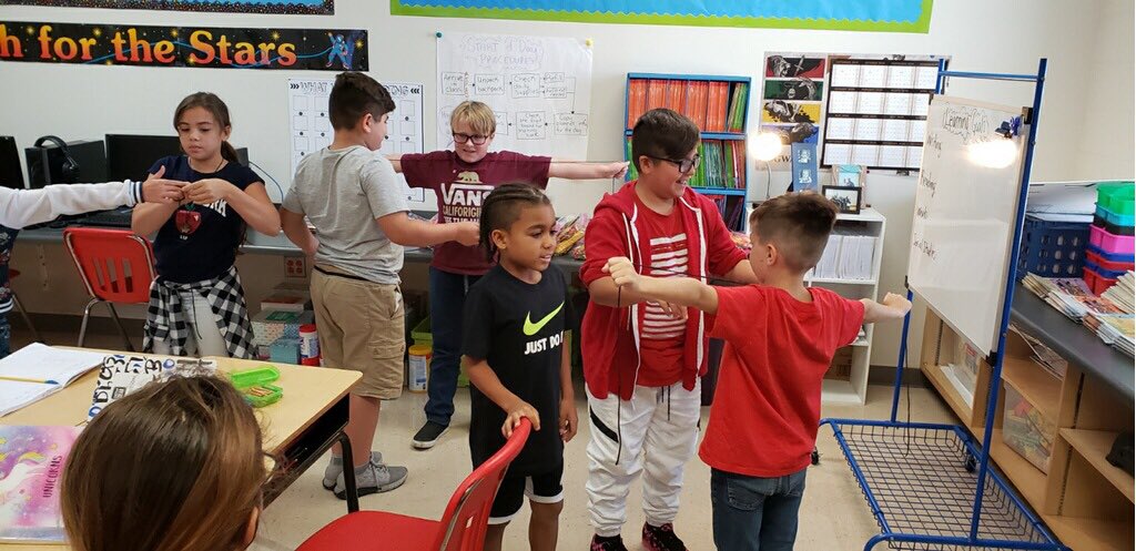 beethe_light's tweet photo. Measurement Monday @SippelStallions: does your arm span match your height? #scucmath @billy_morrison https://t.co/wJaLjz7xEm