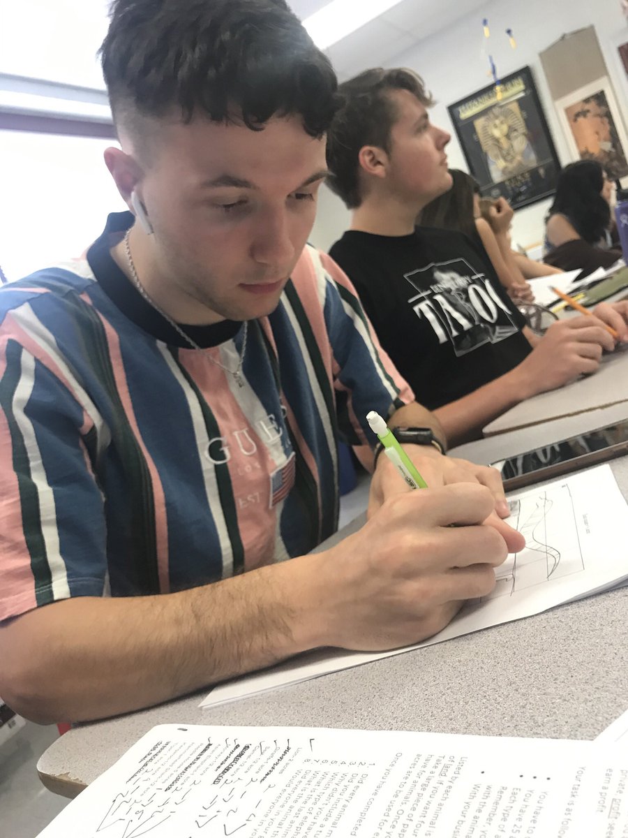 certfiedDrip's tweet photo. Snakes on the paper 😪 https://t.co/omnGlYUAAF