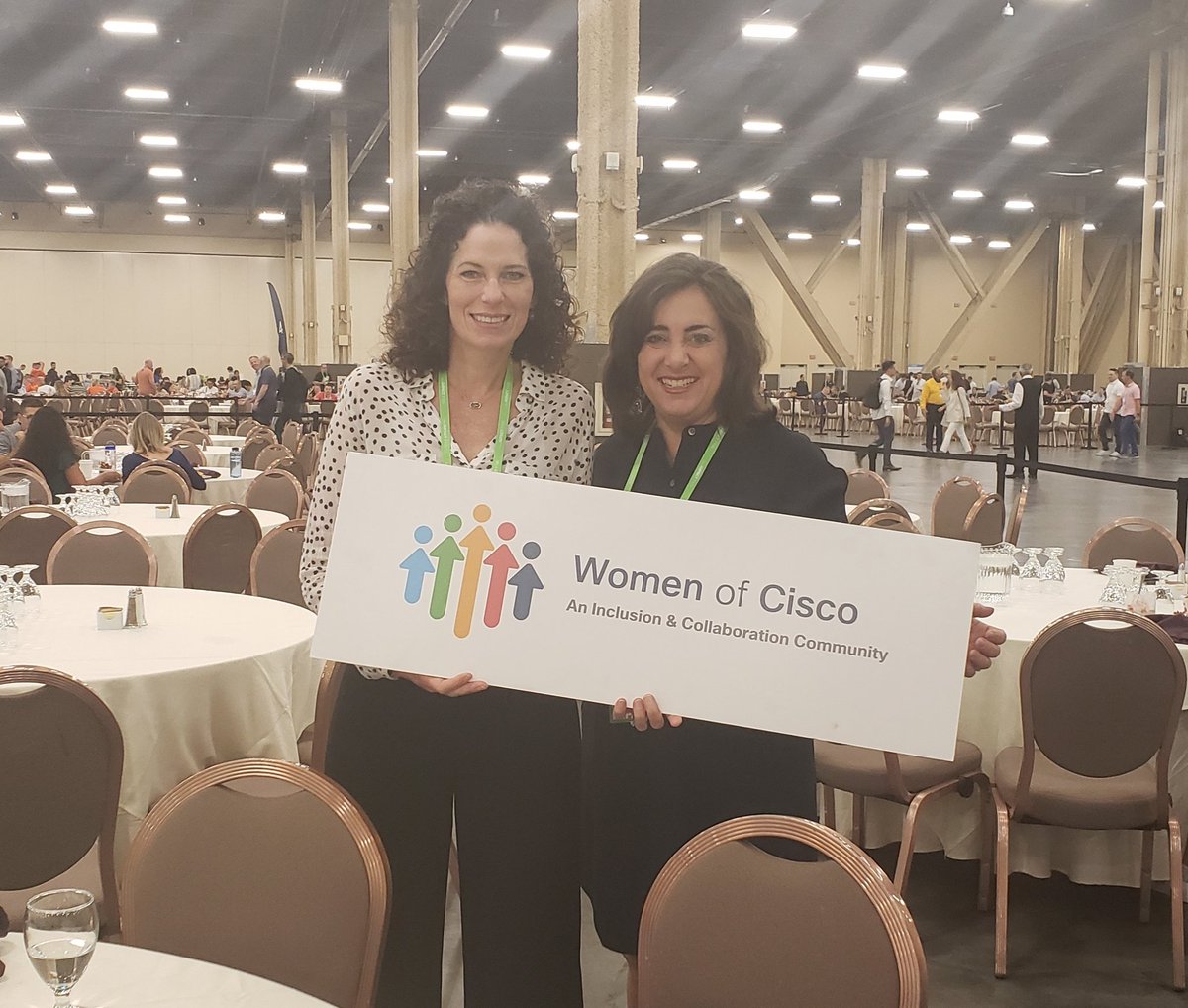 elaineGOODman's tweet photo. #EarlyBirds at #CiscoImpact. Looking for more #WomenOfCisco to hand off our sign for photos! #AmyAhrendt #CompetitiveIntelPhenom. #WomenInTech https://t.co/XeB6yAs4WI