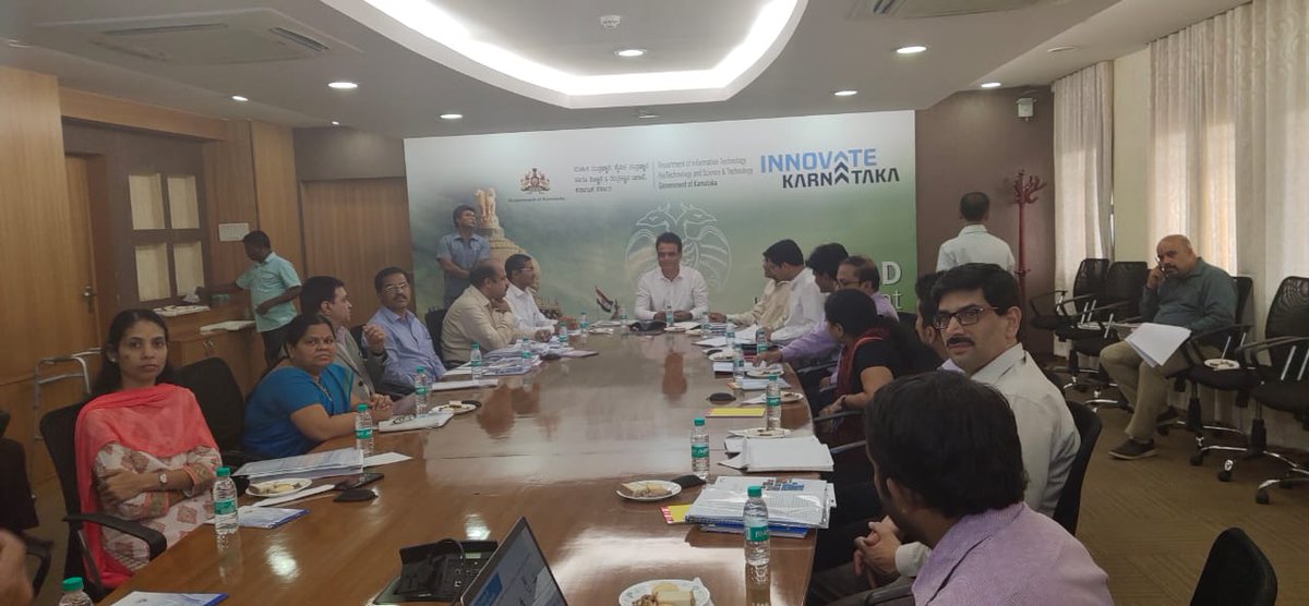 drashwathcn's tweet photo. Chaired my first meeting and interacted with the officials from @ITBTGoK Department. ACS Dr. EV Ramana Reddy and @KbitsMD Prashant Mishra were present. I look forward to work with the amazingly passionate and talented team. @CMofKarnataka @startupindia https://t.co/0XlPjm3Q4s