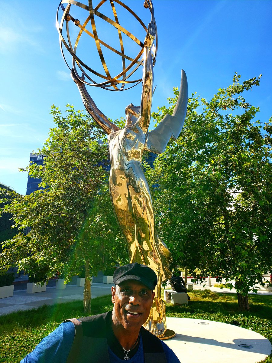 MalcolmChristie's tweet photo. A Statue even bigger than me!! https://t.co/mKAneOCrdL