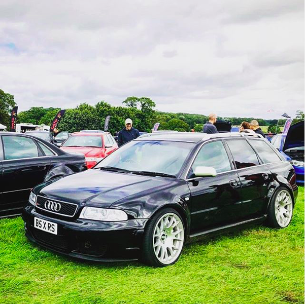 themodifiedapp's tweet photo. Absolutely love the bulldog stance on the #b5RS4 Can't beat a good concave BBS setup.
🚗 @gilmorious
#B5avant #RS4 #quattro #static #bbsCHr #bbswheels #edition38 #worthersee #ukcarscene #modifiedcars #modifiedapp #driverscollection https://t.co/SwlxN1xQ4y