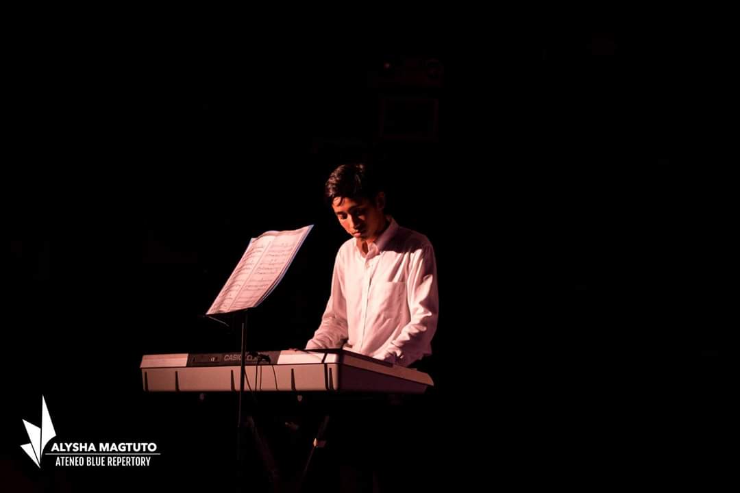 peter99romero's tweet photo. Auditioning for #blueREPPERF was one of the best decisions I've made in freshman year. It all started with #FAMEblueREP and then swinging for one of my favorite prods #RENTblueREP NO REGRETS https://t.co/ATfythetuq
