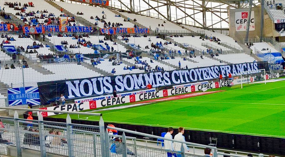 VGCU84's tweet photo. #OGCNOM 1er arrêté liberticide de la saison signé de @CCastaner en personne, dans le silence assourdissant de "nos" dirigeants... plus intéressés par le rachat de l'adversaire que les droits des supporters. #LibertéPourLesUltras #DirectionDemission #OM https://t.co/m54T3enKo8