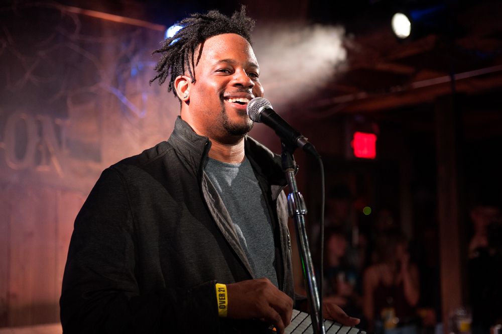 consequence's tweet photo. Stream Open Mike Eagle's new song “Whiskey and Push-ups”: https://t.co/iaa1LsnkVE #OpenMikeEagle https://t.co/tApiubCdio