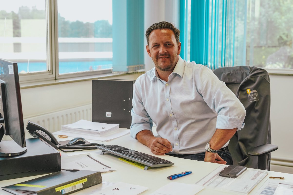 tapin3pl's tweet photo. Meet Dan, The Boss! Get in touch with him if you would like to explore logistic opportunities for your craft beer!
.
.
.
#logistics
#logisticspecialists
#beerlogistic
#craftbeermood
#craftbeertime
#timeforcraftbeer
#localbreweries
#uklocalbreweries
#breweries
#microbreweries https://t.co/AJljbkFVzN