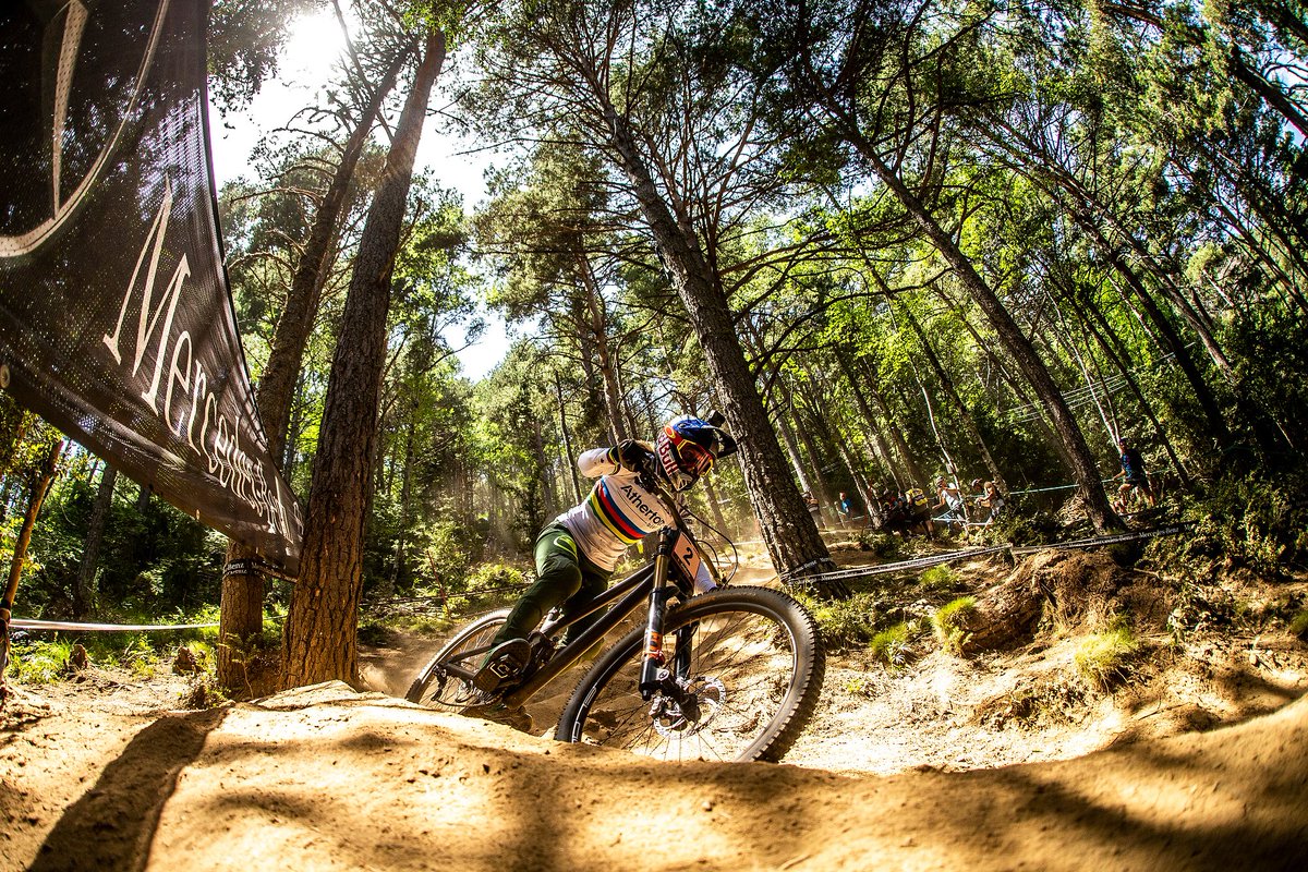 Time to start sending it into downhill World Champs week and fingers crossed we'll have a few Bell athletes taking home the rainbow bands!

#BellBikeHelmets #DhWorldChamps #MSA19