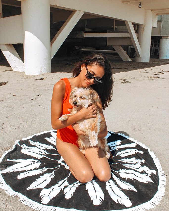 SHADED_malibu's tweet photo. Potentially the definition of happiness: a beautiful day at the beach + a cuddly pup.
#HappinessOverload
#beachlove #beachdog #dogs
#outdoor #beachwear #beachFun #BeachTowel #laydown #relax #BeachWrap #Multipurpose #Boho #sunglasses #shades #trendysunnies #beachsunnies https://t.co/83GEG1n9OT
