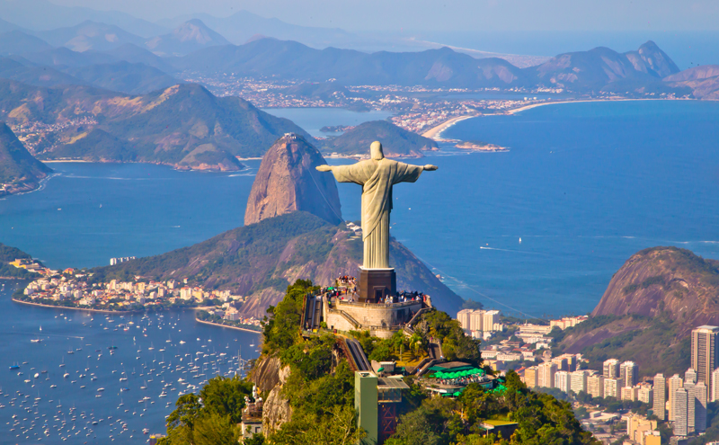 Qualviagem's tweet photo. Já voou de 🚁 helicóptero sobre o Rio de Janeiro? É incrível! Um dos mais belos passeios do mundo. Veja o que a @Qualviagem preparou.
Matéria: https://t.co/zhYJkzNUbK
#comandantenobrerj @MTurismo #riodejaneiro #cidademaravilhosa #qualviagem #helicoptero https://t.co/l4tbdx3aiE