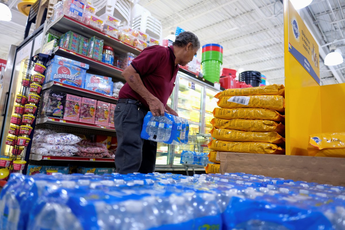 ajplus's tweet photo. Puerto Rico declared a state of emergency ahead of tropical storm Dorian, which is expected to become a hurricane. People are stocking up on food and generators.

30K homes in the U.S. territory are still covered with blue tarps after damage from 2017's deadly Hurricane Maria. https://t.co/c70nI5xeLq