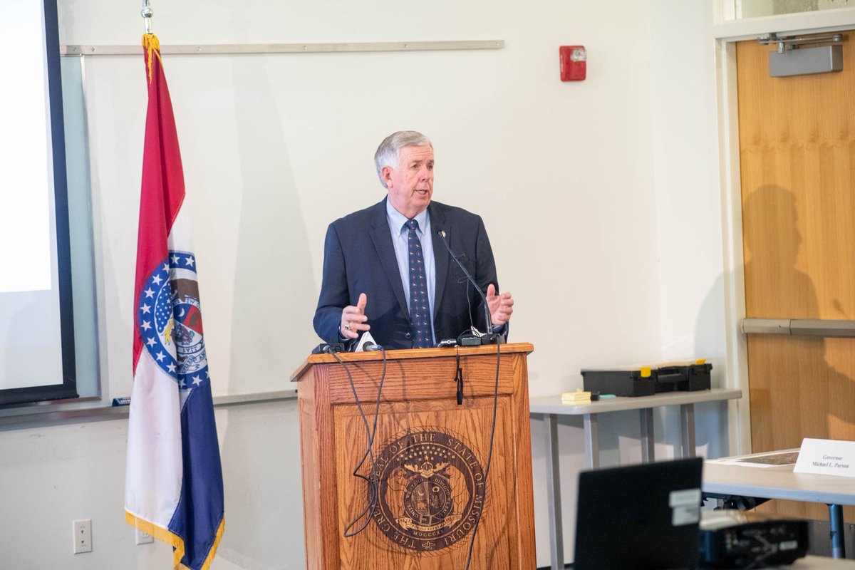 MoDNR's tweet photo. .@GovParsonMO speaking to a full house at the initial Flood Recovery Advisory Working Group meeting, “We are doing something we’ve never done before. If we all work together, we can find solutions. We can do better!” #MoFlood #MoRecovery  https://t.co/6c9e2QJTQf https://t.co/urrTUMxf6f
