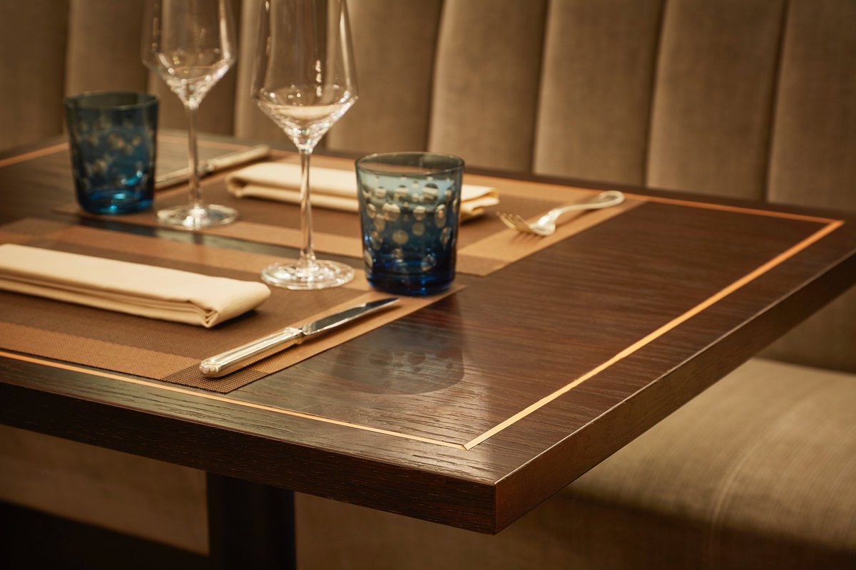 UHSGroup's tweet photo. #TryItTuesday #WhatleyManor Hotel &amp; Spa is the perfect place to indulge – whether you’re treating yourself to a luxury retreat away, relaxing spa trip or the ultimate bite to eat in their Michelin Star restaurant! #makeastatement #restaurantinterior #restaurantdesign #cotswolds https://t.co/g5oPQelHIL
