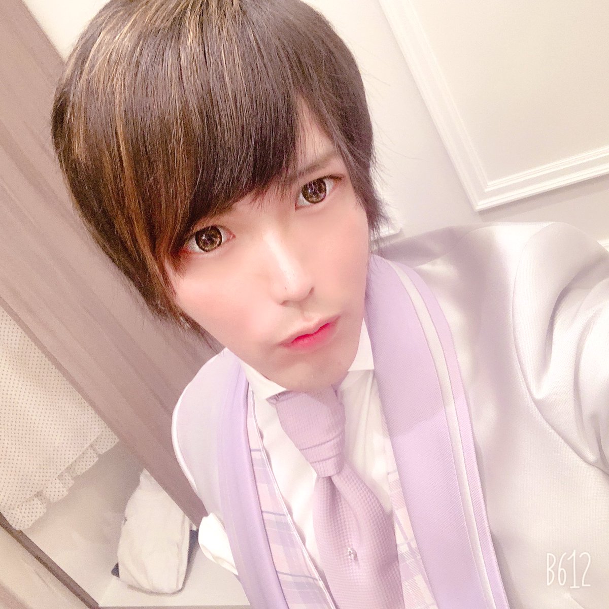 fhxBs1m4185To2Z's tweet photo. @flower_799
オハコンバンニチワ🔆
久々のTwitter✨
feel先日2周年お疲れ様でした✨✨
今日もバリバリ営業してるので皆様のご来店お待ちしております🥰
#CLUBfeel
#ホスト
#双熾
#初タキシード https://t.co/vvMRFte833