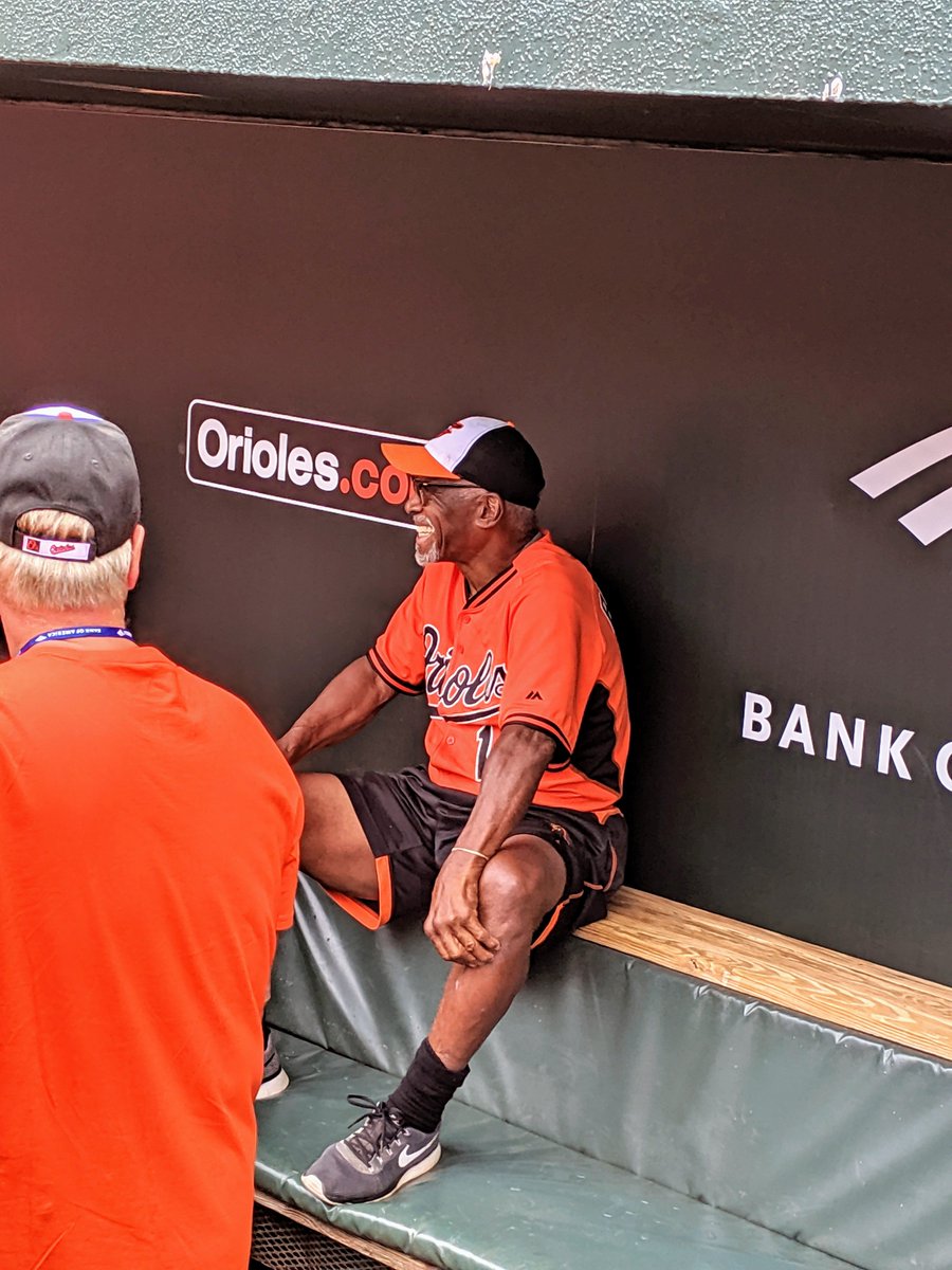sabinalkelly's tweet photo. Had a great time this morning @Orioles park in Camden Yards, where our @BankofAmerica clients took their best swings ⚾️🧢at batting practice with the O's very own #AlBumbry! #Birdland https://t.co/5QFD78bu0z