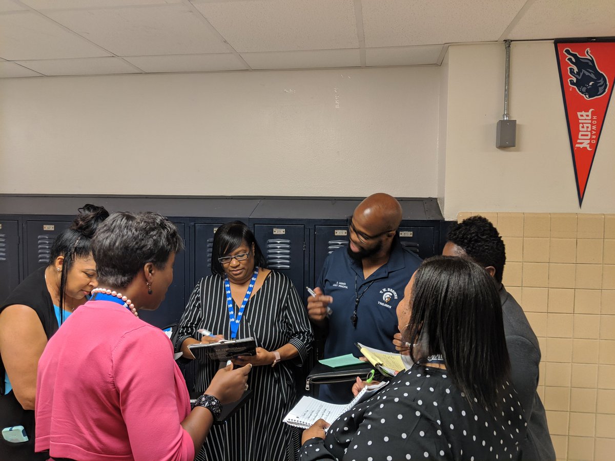 BrowneTrojansTW's tweet photo. Principal L.Thomas engaging TW Browne Instructional Leaders in Active Collaboration through Calibration Walks.   Instructional Leadership at it's best.  TW Browne WILL Finish the Race Strong.  @bryantedleader #TheModelofExcellence https://t.co/2g50pSOzSG