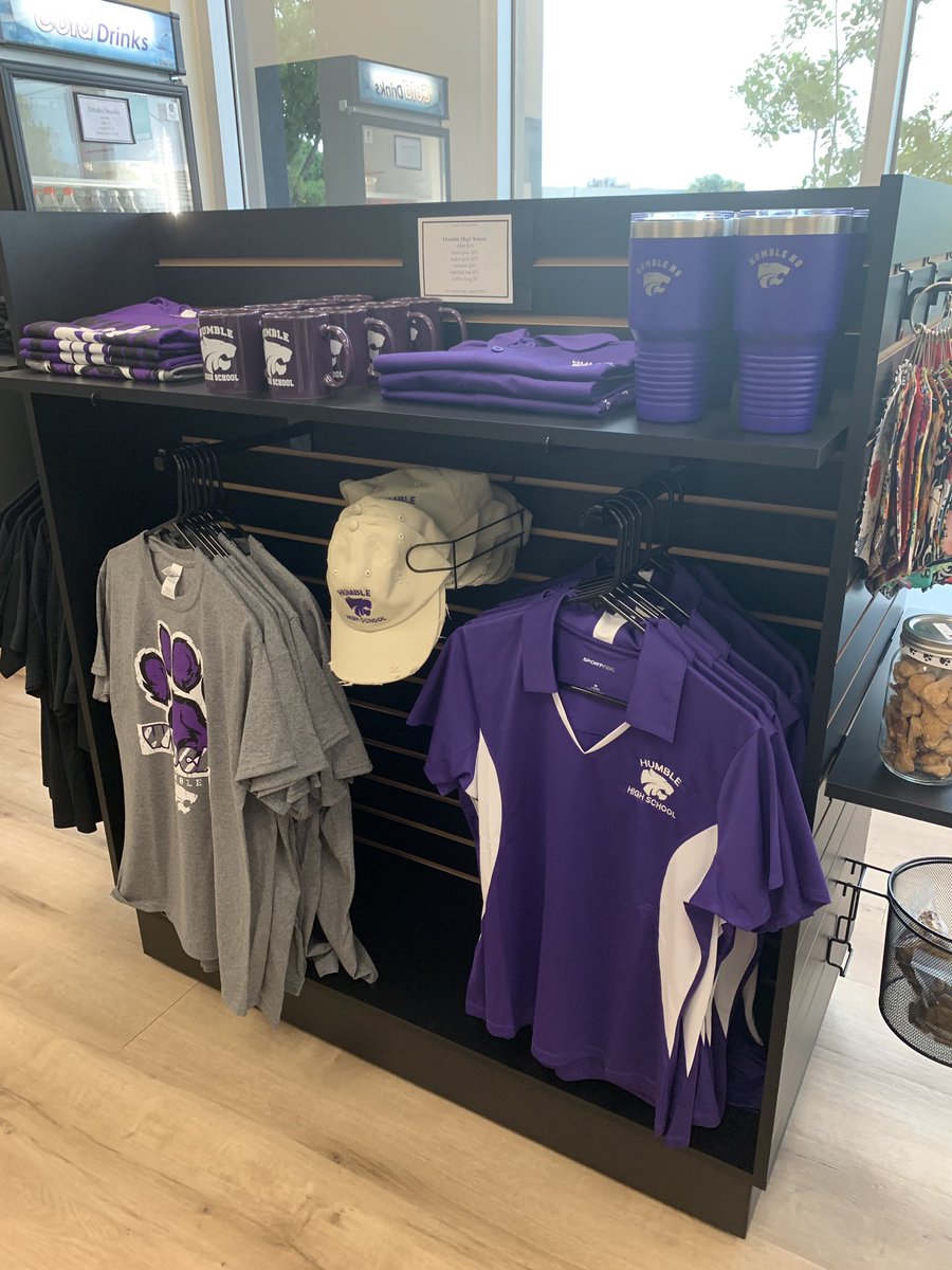 And the winner of the best HS display at the <a href="/HumbleISD/">Humble ISD</a> spirit store is <a href="/HumbleISD_HHS/">Humble High School</a> 🙌🏼🙂❤️- awesome merchandise! Go wildcats!