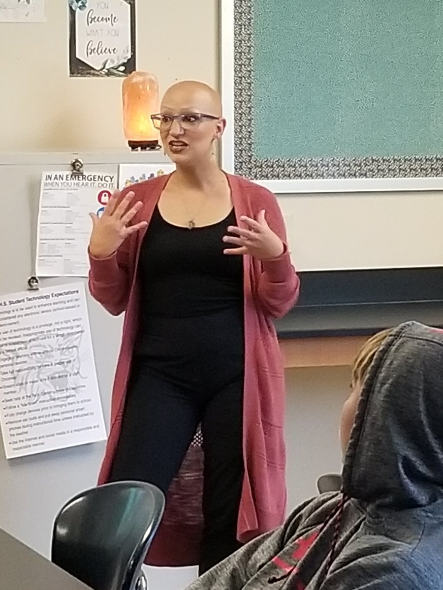 mbrunge's tweet photo. 1st day for our new Science teacher, Ms Lindsey Murdock, at Abraham Lincoln high school in Council Bluffs! #firstday4CBschools #AchieveMore #ALHS #newteachersrock! https://t.co/bZzUoUxAM6