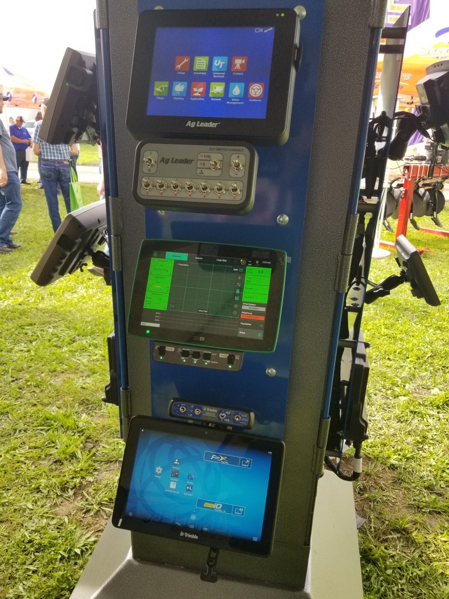 SurePointAg's tweet photo. We're here! Stop by the @FPShow in Decatur, Ill & visit with the team in booth 310 through Thursday! We are excited to show you what's new for 2020! #FPS19 #QuickDraw3000 #ChemBladeES #SprayTenderSystem #SentinelNh3 #NH3 #PrecisionAg #PrecisionLiquidSystems #FarmShow https://t.co/uxX7OxIaCW