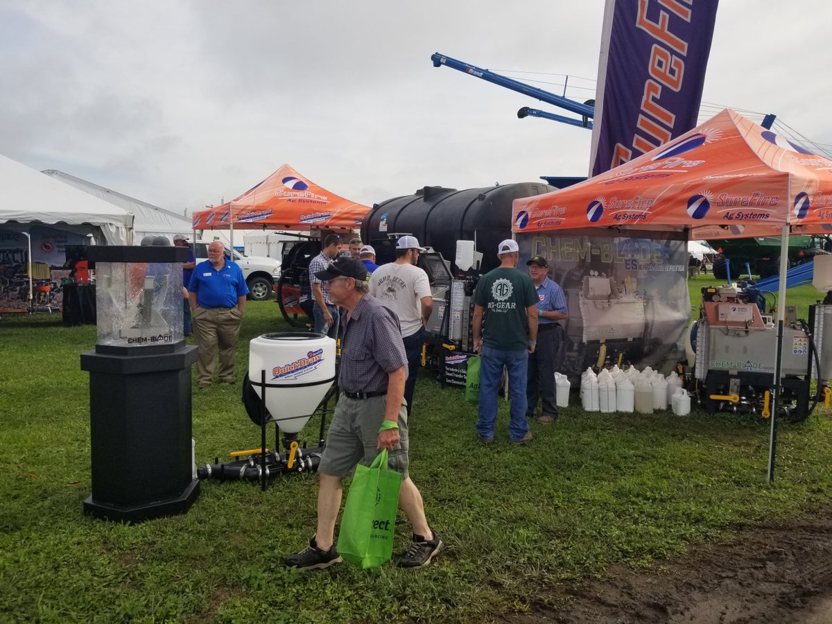 SurePointAg's tweet photo. We're here! Stop by the @FPShow in Decatur, Ill & visit with the team in booth 310 through Thursday! We are excited to show you what's new for 2020! #FPS19 #QuickDraw3000 #ChemBladeES #SprayTenderSystem #SentinelNh3 #NH3 #PrecisionAg #PrecisionLiquidSystems #FarmShow https://t.co/uxX7OxIaCW