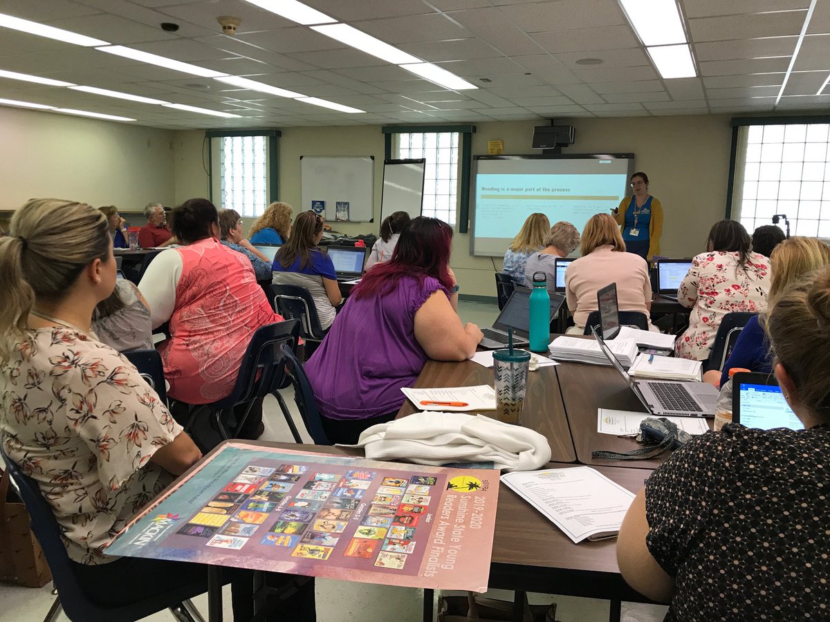 bethnapier13's tweet photo. @Mackin supports media specialists in Lake County FL learning about ⁦@MackinMaker⁩ today https://t.co/ET8iDcZZeY
