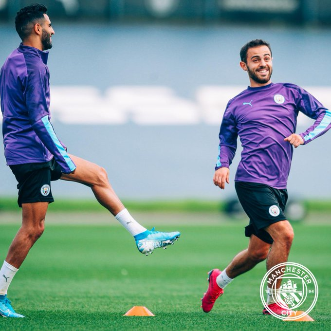 Cityarabia's tweet photo. ضع وصفا مناسبا لهذه الصورة 😄

🔵 #السيتي https://t.co/0Qp9MEMmw8