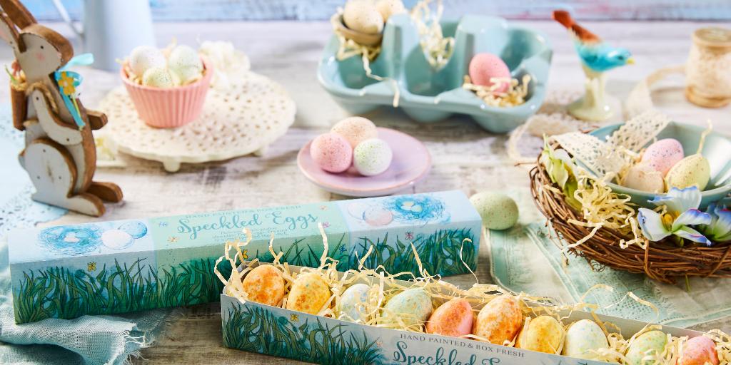 Equator_Design's tweet image. Which emerging packaging trends and brand strategies proved to be a big deal over Valentine&apos;s Day and Easter 2019? Read our latest insightful audit on our blog: bit.ly/346ciwX