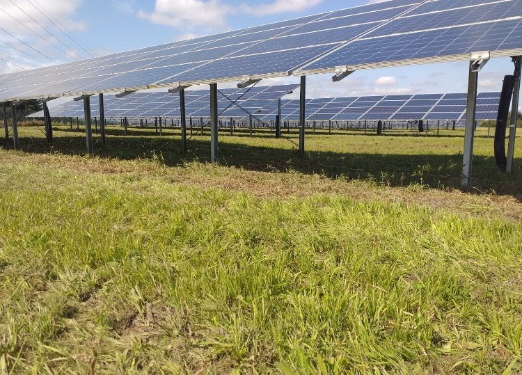 Another great finish by the team! @ethicalpower #BankHolidayWeekend #solar #solarpower #renewables #finish #great #energytransition #solarfarm #landmanagement #groundsmaintenance #chesterfield