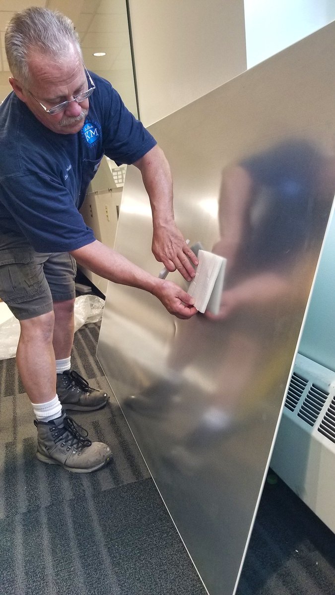 kmdistrict's tweet photo. ROCKSTAR CUSTODIANS GET KM GLOBAL READY
Check out the handywork of Cam & Mike, hanging new white boards in 1 of KM Global's learning spaces. Thanks 2 the district-wide custodial crew 4 all your work 2 ensure our facilities are ready for biz next week! #KMProud #MadeInKM #TeamWork https://t.co/HQmiuNgqBE